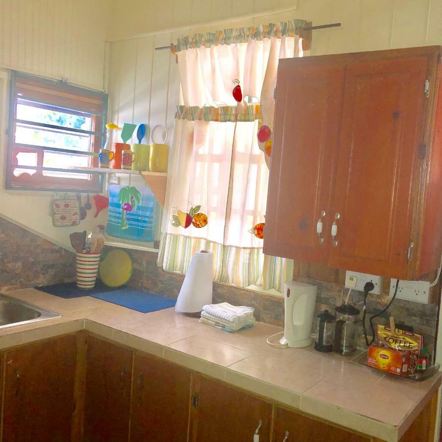 Rainbow Beach Apartments & Rooms Calibishie Exterior photo